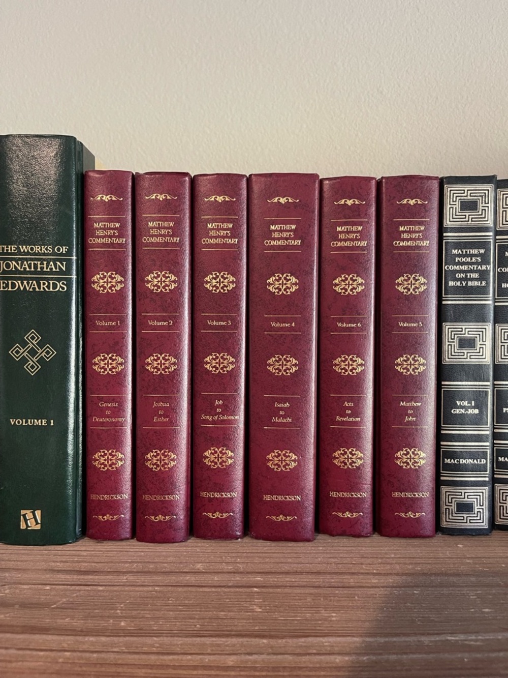 Matthew Henry's Commentary Set - Burgundy and Gold Volume Collection